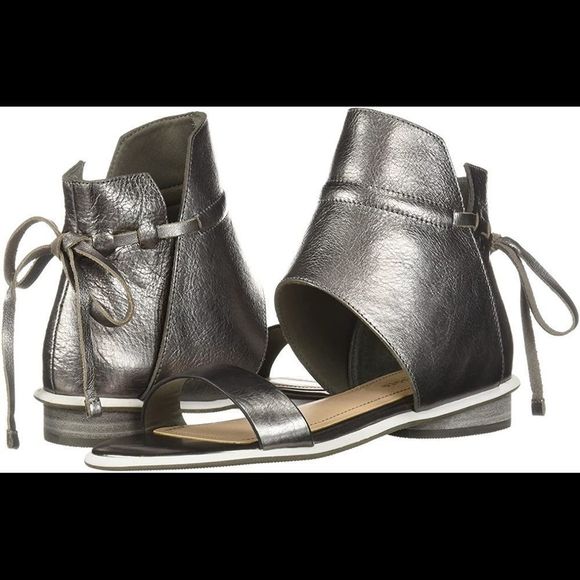 Kelsi Dagger Shoes - 🆕 Kelsi Dagger Brooklyn Women's Shae Flat Sandals in Graphite